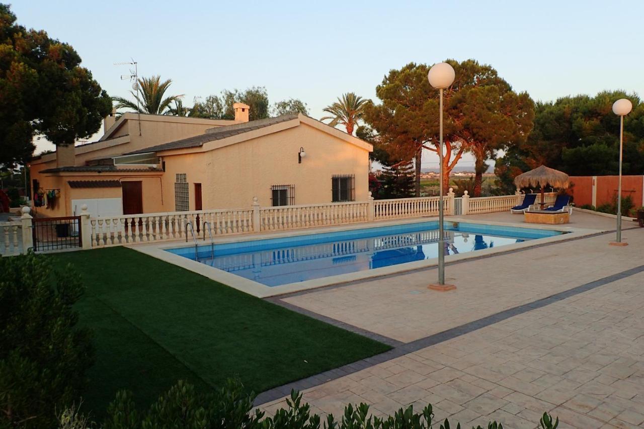 Villa Buganvilla Elche Exteriér fotografie