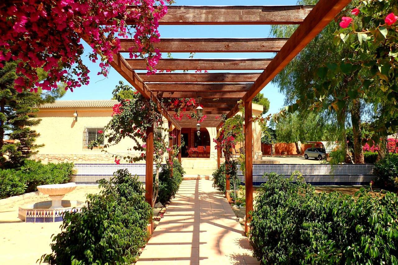 Villa Buganvilla Elche Exteriér fotografie